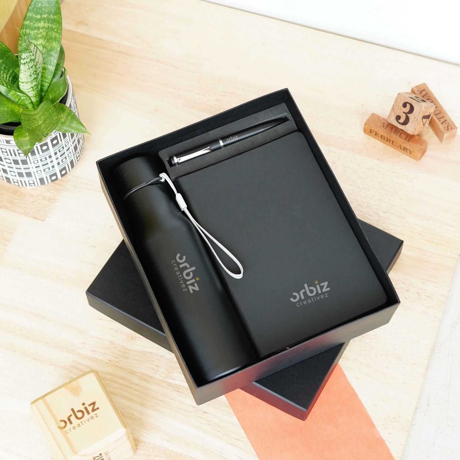 Orbiz bottle, notebook and pen corporate gift combination